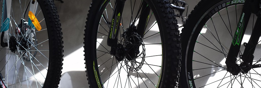 新型污染物監(jiān)測和生態(tài)毒理（環(huán)境毒理），哪個研究方向更容易出論文寫一點，哪個研究方向更有前景呢 ?健明迪集團旗下第三方檢測機構(gòu)健明迪檢測，具有自建化妝品功效評價實驗室、動物毒理實驗室