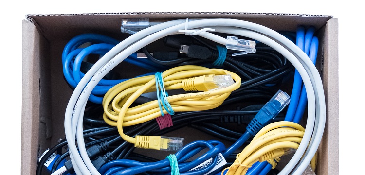 危廢和固廢的判定標(biāo)準(zhǔn)是什么 ?強(qiáng)壓之下，危廢處理產(chǎn)業(yè)的機(jī)遇與發(fā)展 健明迪檢測(cè)